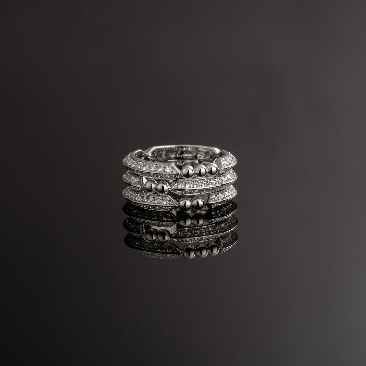 Kanpoj Kayan wide ring in white gold with diamonds and beads, front view